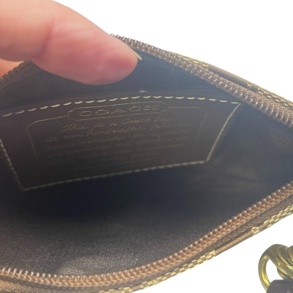 COACH  Brown legacy stripe signature wristlet with leather strap - Picture 11 of 12